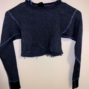 Cropped Long Sleeve Top